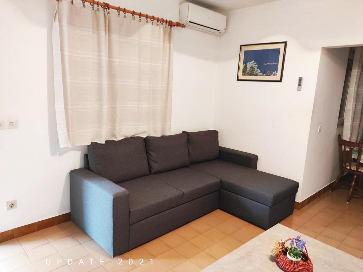 Tania Apartment Прижба Экстерьер фото